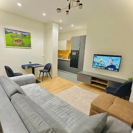 Apartmán Charming And Bright Center Apartament *