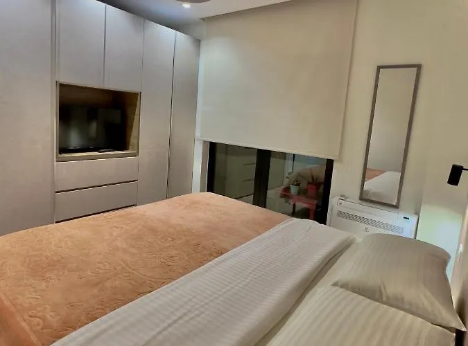 Daire Charming And Bright Center *